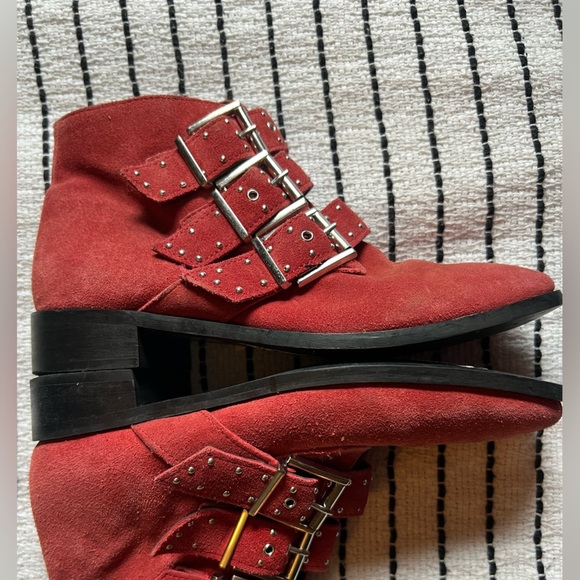 Topshop Red Suede Buckle Boho Rocker Ankle Boots, EU 38 - Picture 1 of 9